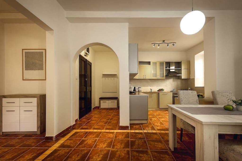 קוטור Old Town Experience Apartment מראה חיצוני תמונה