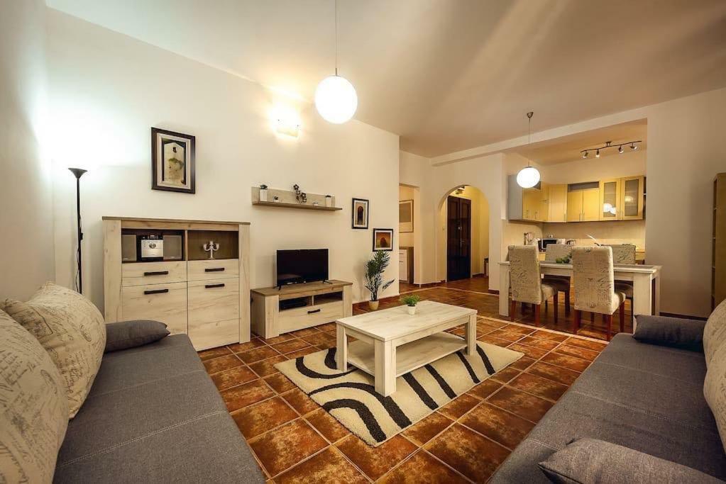 קוטור Old Town Experience Apartment מראה חיצוני תמונה